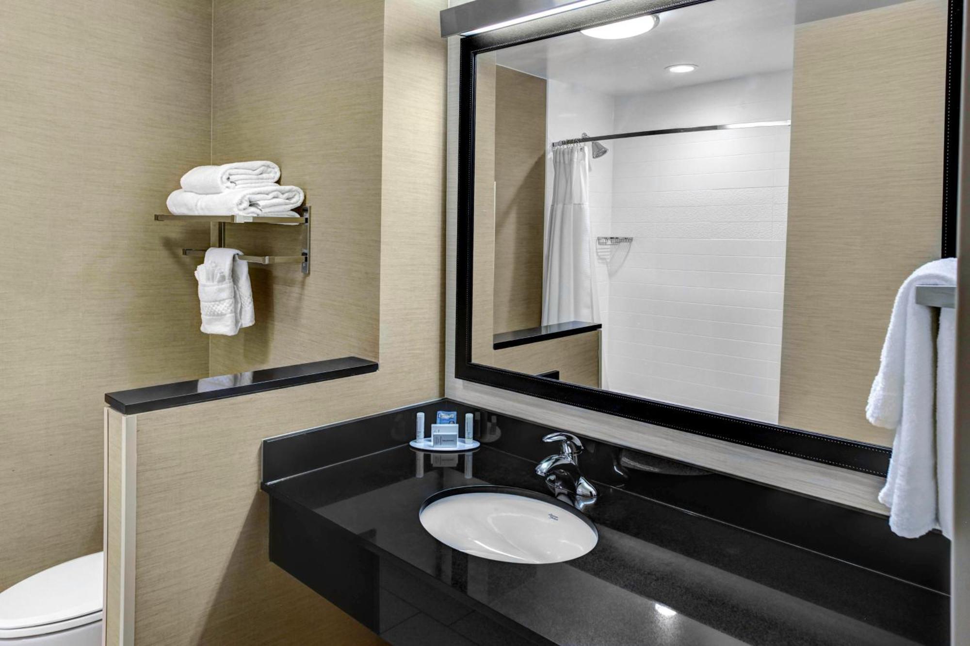 Fairfield Inn & Suites By Marriott Lansing At Eastwood Extérieur photo